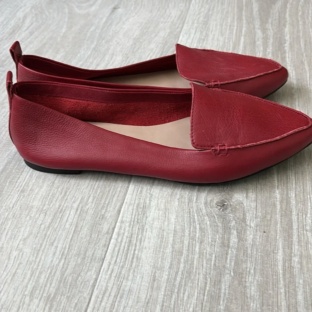 Aldo woman’s Red Leather Pointed Toe Flats size 9 - Picture 3 of 9